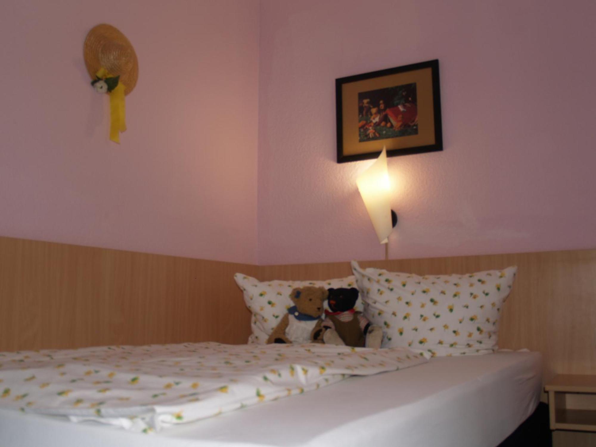 Hotel Goldenes Fass Wurzburg Room photo