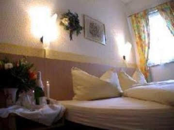 Hotel Goldenes Fass Wurzburg Exterior photo